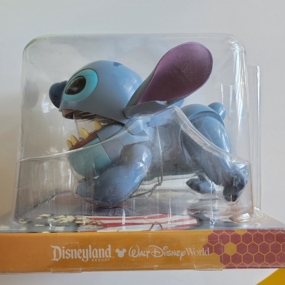 Stitch Attacks! Action Toy Figure Game - Picture 4 of 6
